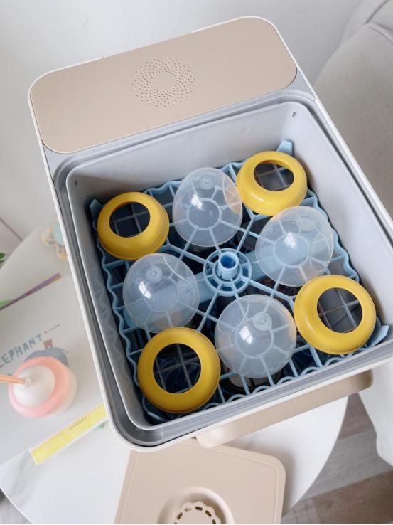 小熊自动奶瓶清洗机上市,小熊奶瓶清洗机定向喷头