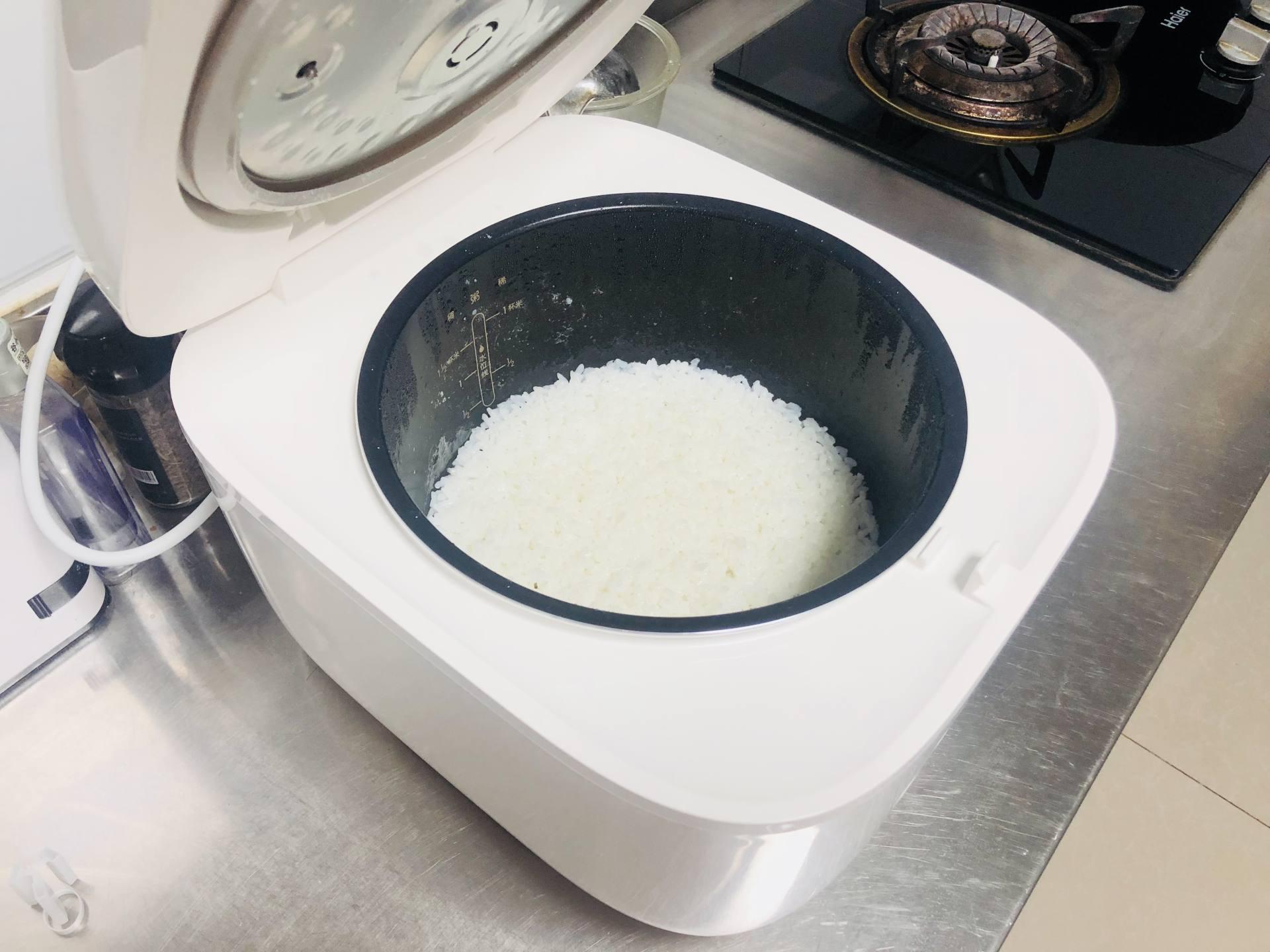 电饭煲饭煮多了不好吃,米饭煮出来不香是电饭煲的问题吗