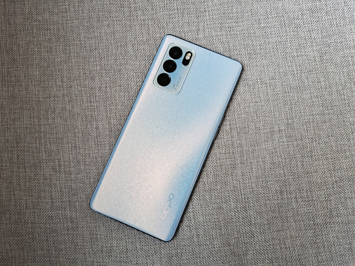 opporeno6标准版自拍拍照测评,opporeno6pro水光人像四摄