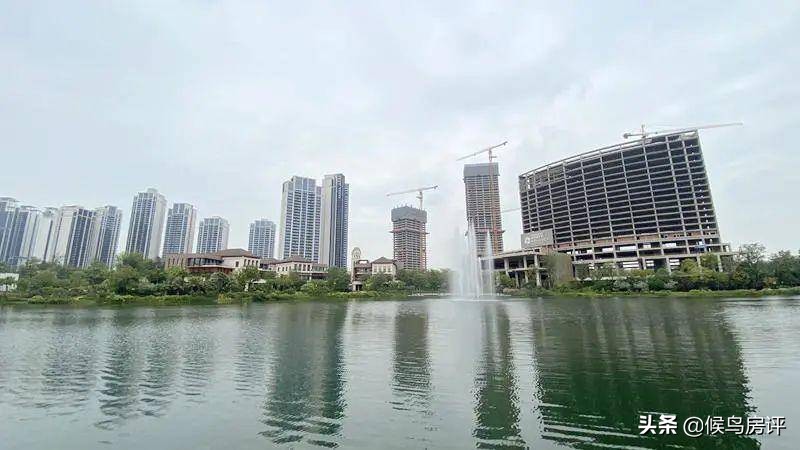 1000万可以买到什么豪车,1000万可以买到怎样的别墅