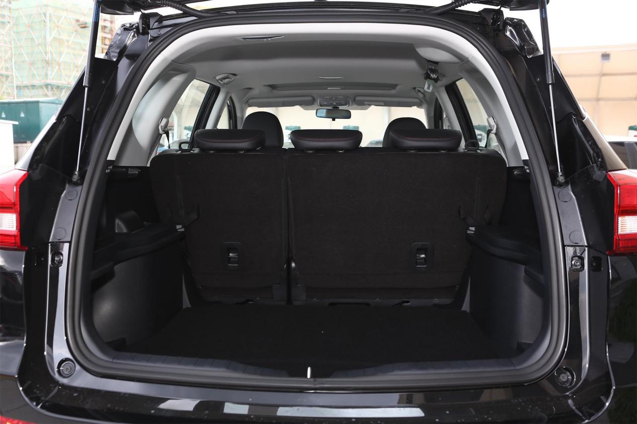 价格实惠量又足哈弗m6,4万多买20年的哈弗m6值得吗