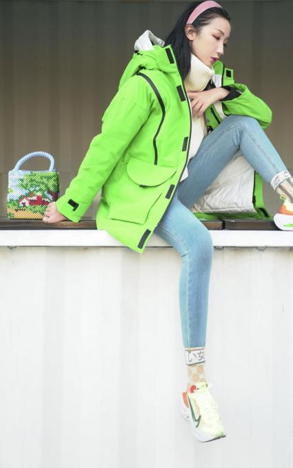 杨幂同款波司登极寒,波司登冲锋衣杨幂