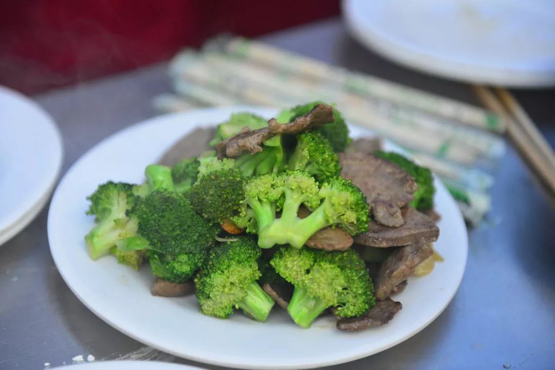 「蜕变人物志」进击中的大厨梦—阿勇