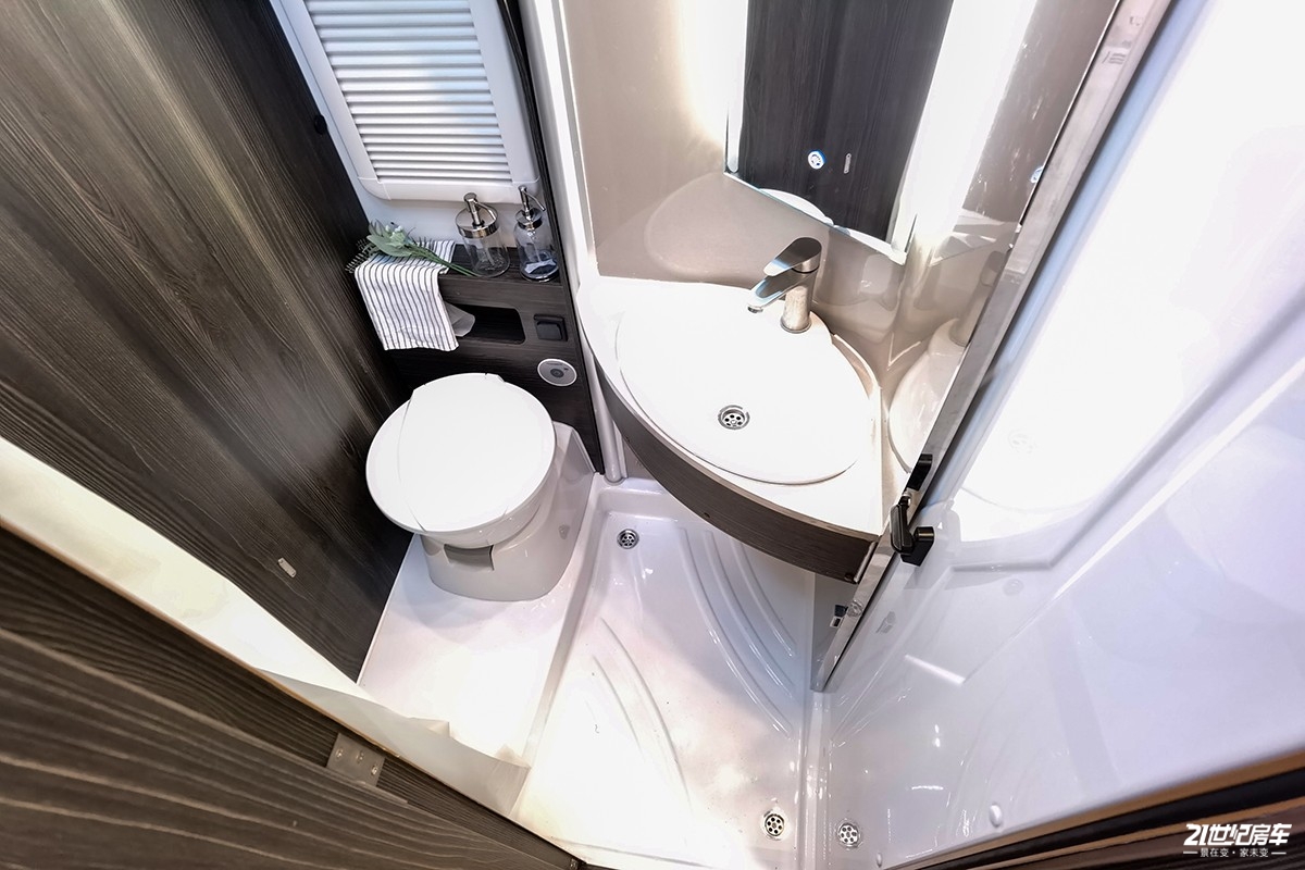 依维柯房车怎么搭电,依维柯房车支持快充吗