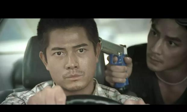 赵薇整容过了吗,赵薇吐槽郭敬明演员的诞生