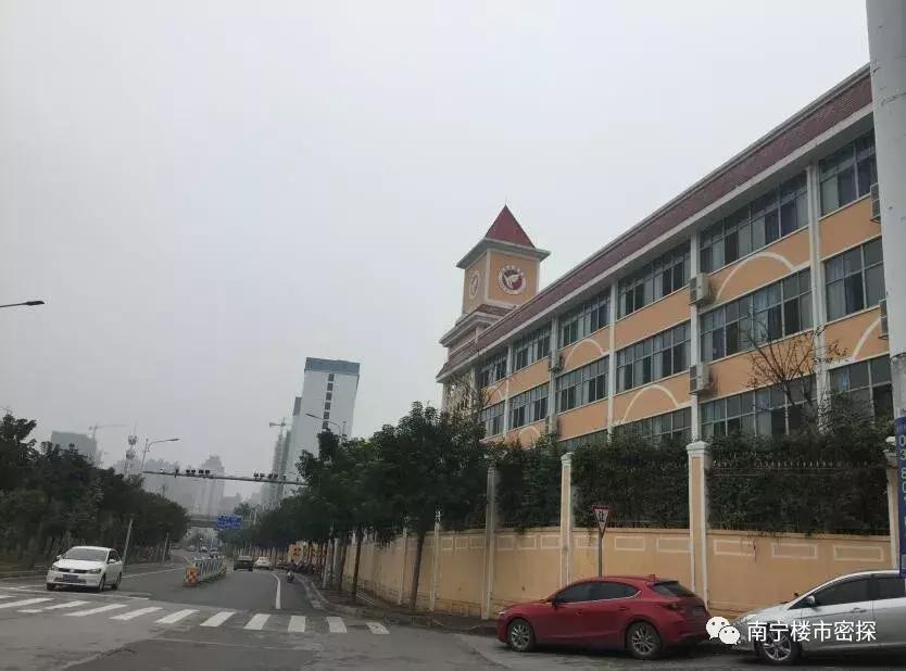 南宁凤岭北中学航拍,凤岭北学校航拍