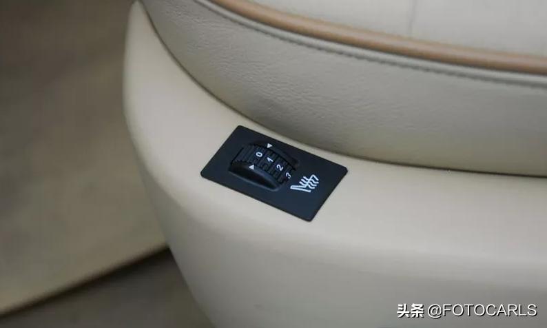 十年前的领导座驾,老款标致总统座驾