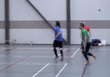 业余足球过人集锦高清,业余足球总结出来的经验