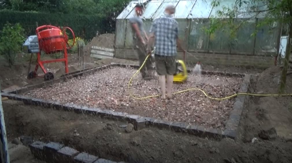 红砖与石板搭配铺庭院,如果你家有院子全集