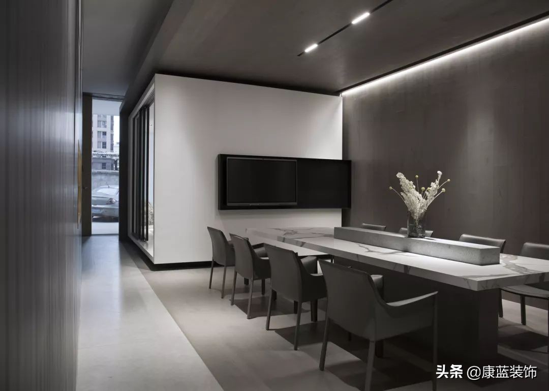 高级质感办公室装修设计,低成本极简风办公室装修