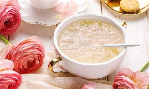 如何辨别燕窝是否炖熟,如何区分燕窝品质的好坏