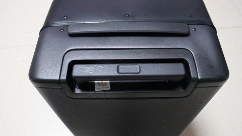 晒个锤子？LEVEL8旅行箱——男士商旅必备