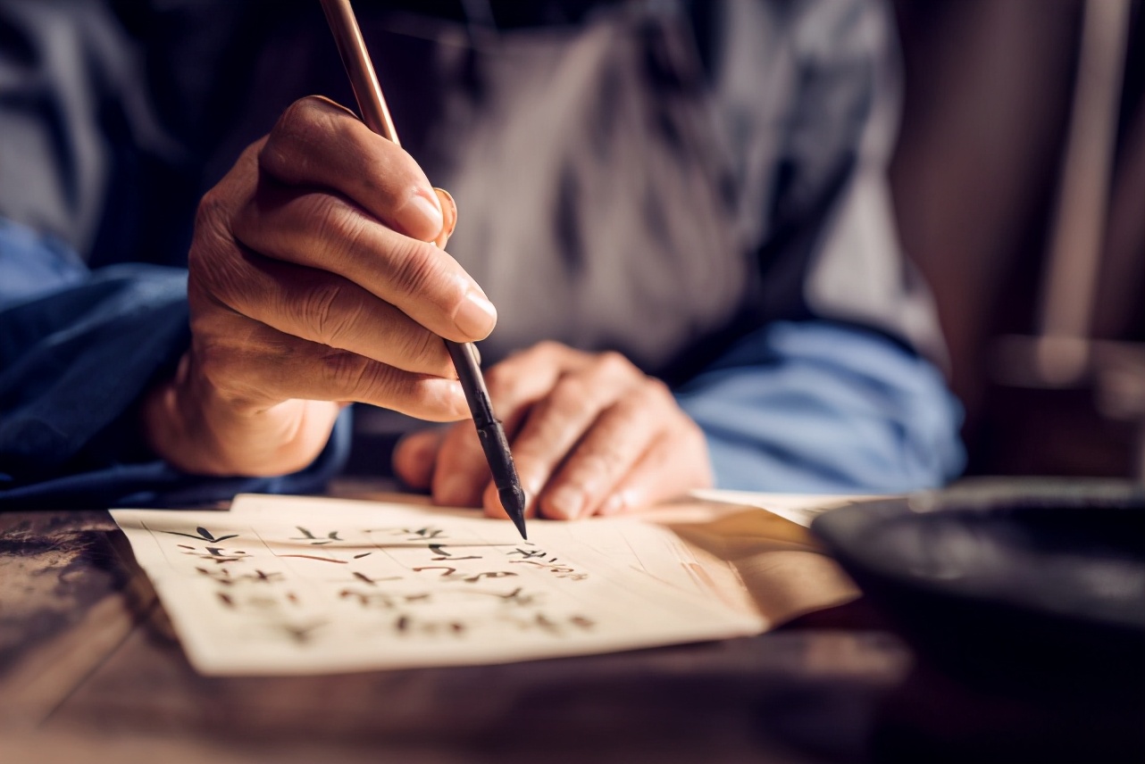 文房四宝揭秘古代文化艺术之美,与文房四宝雅人四好类似的词语