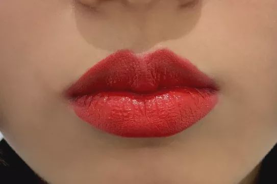 正红色的口红哪种最好用,无滤镜口红哪种好用女士