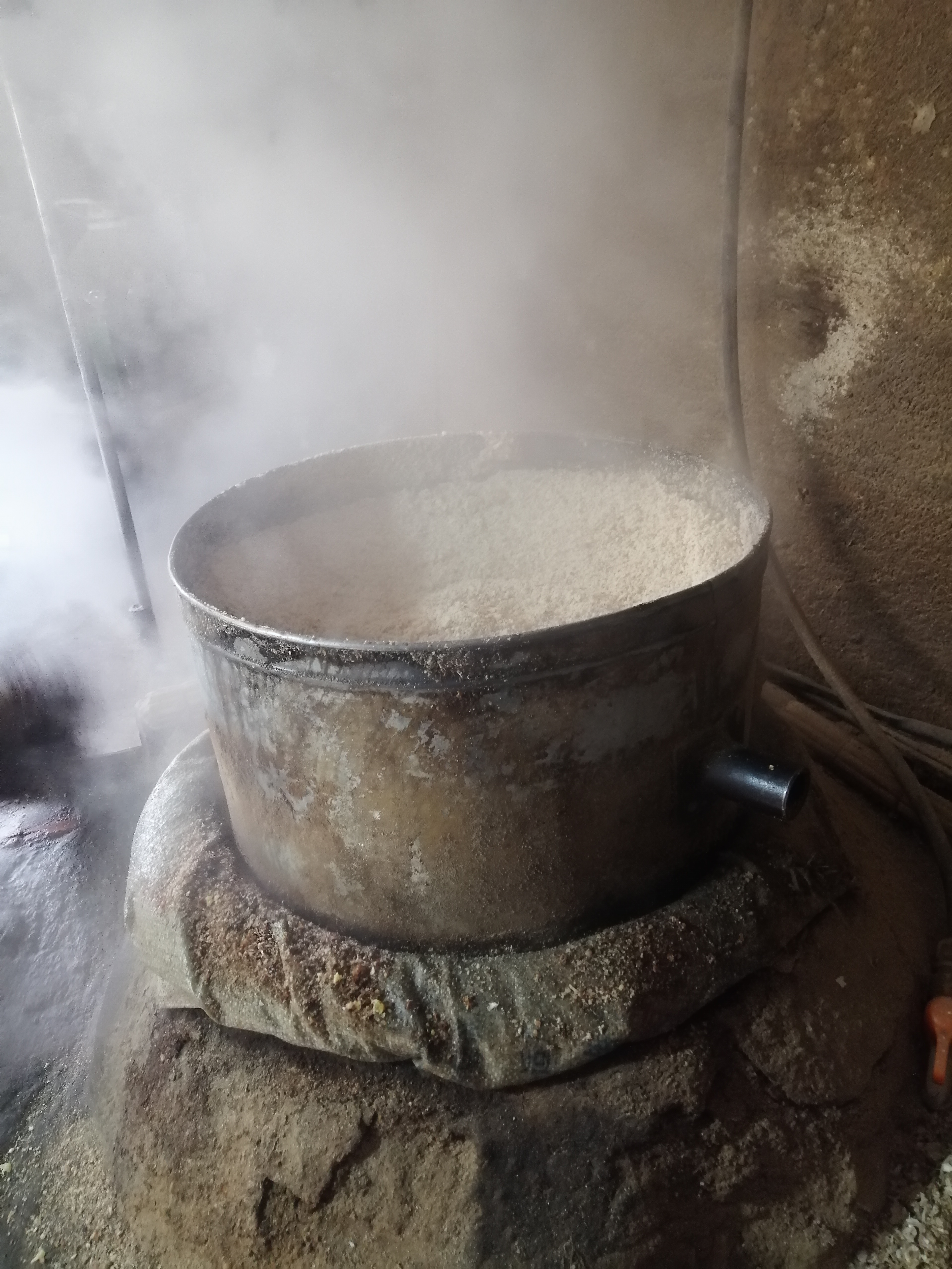 花生油制作过程的视频,花生油传统制作过程