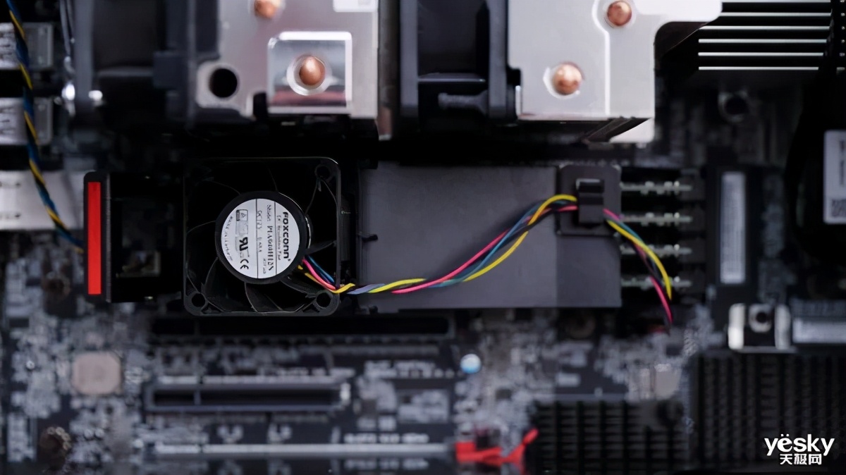 全球首款64核工作站的怪兽级生产力联想ThinkStationP620评测