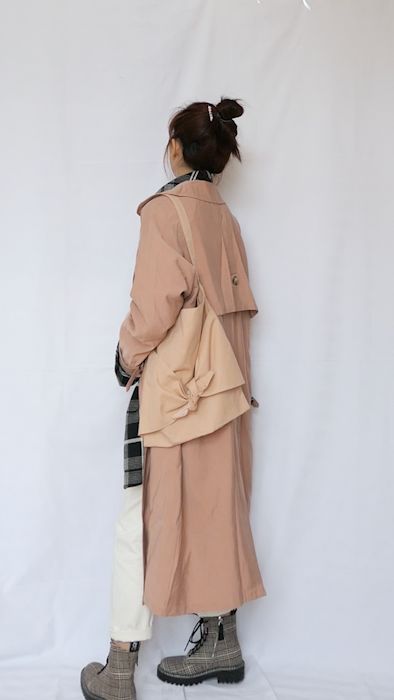 最节省空间又简便的叠风衣方法,薄款中长风衣怎么叠