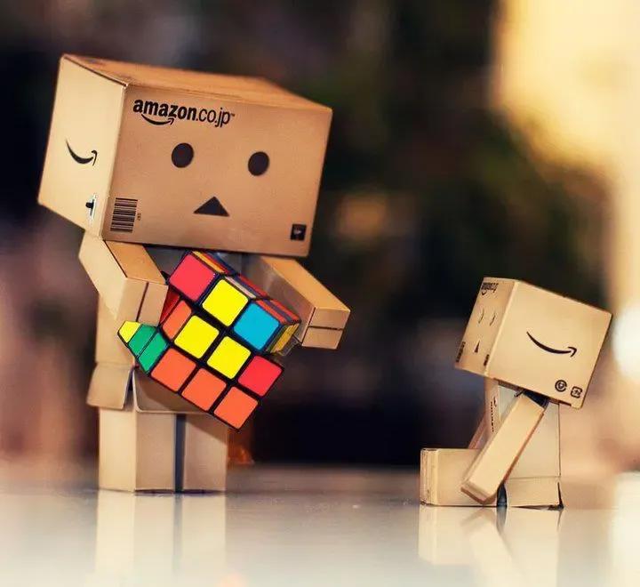 三阶魔方第一层复原最详细步骤,立方体魔方还原方法最简单