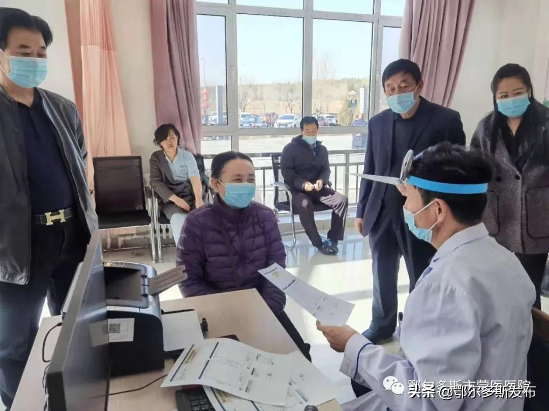 县医院爱耳日义诊,开展爱耳日义诊