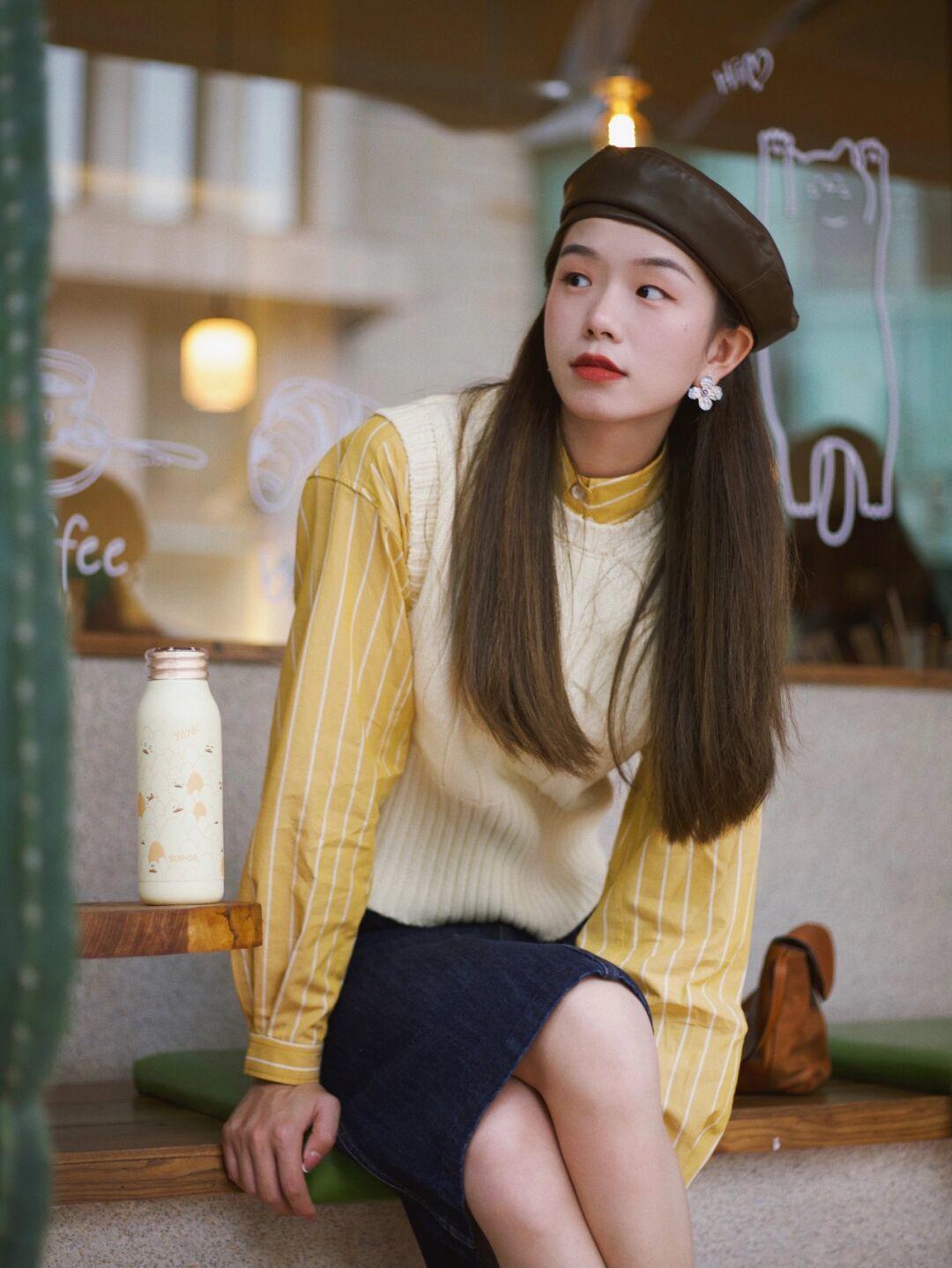 马甲衬衫叠穿搭配什么裤子,衬衫搭配马甲怎么穿才好看