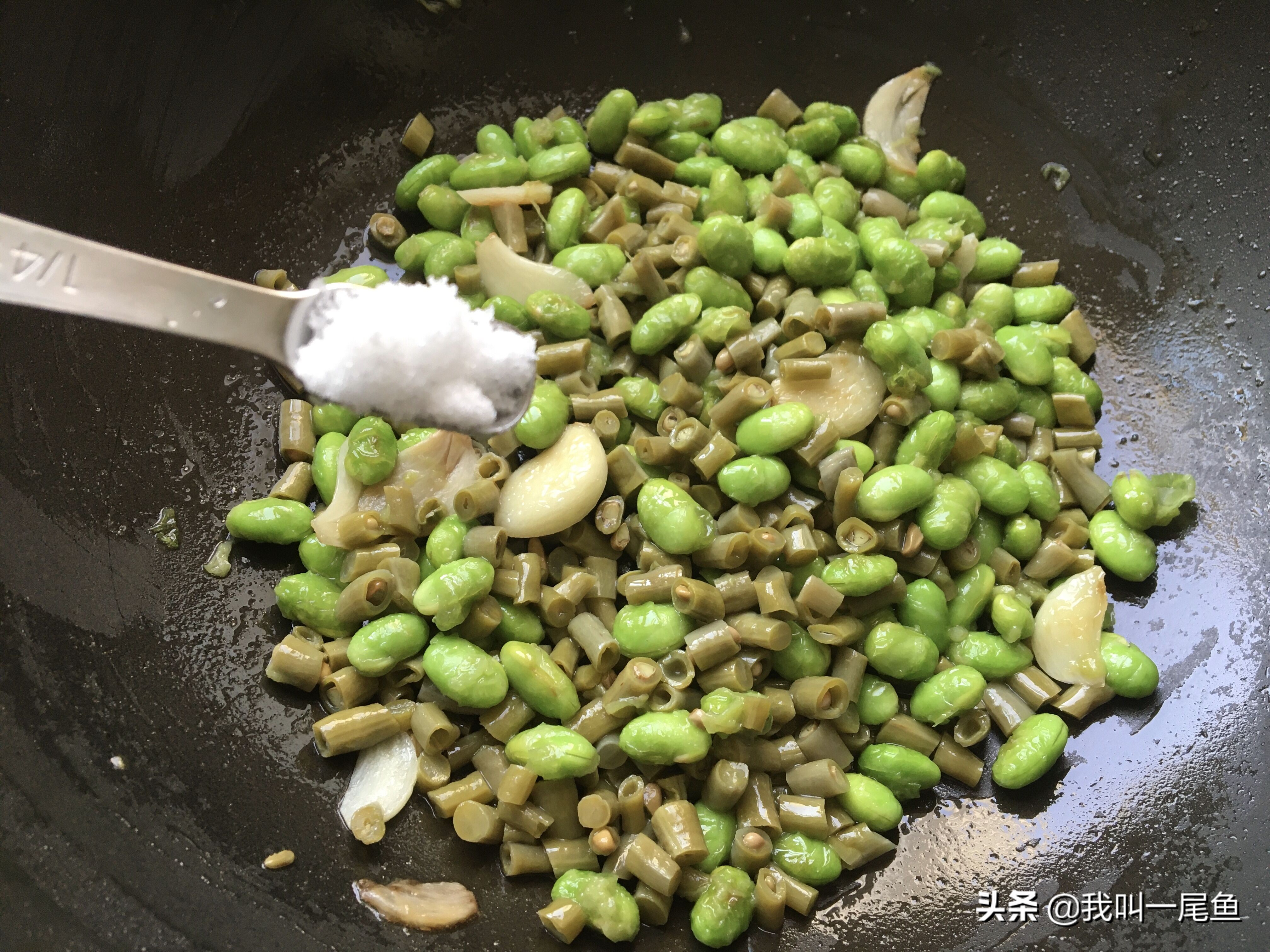 这菜我家每周炒二次，清爽酸脆又可口，五块钱做一盘，给肉也不换