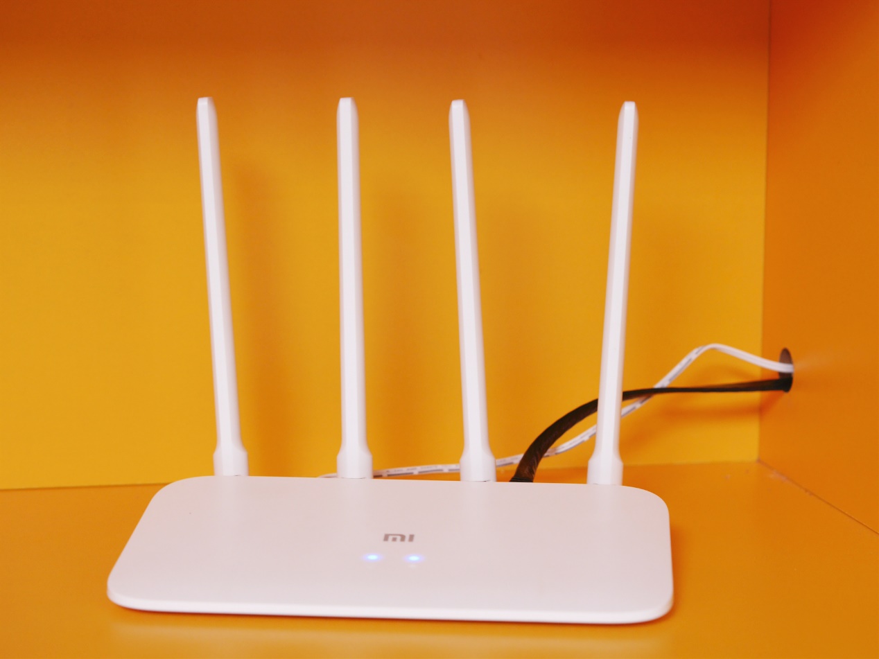 小米4c路由器和360p1哪个好,小米ax3000和360路由器v6哪个好