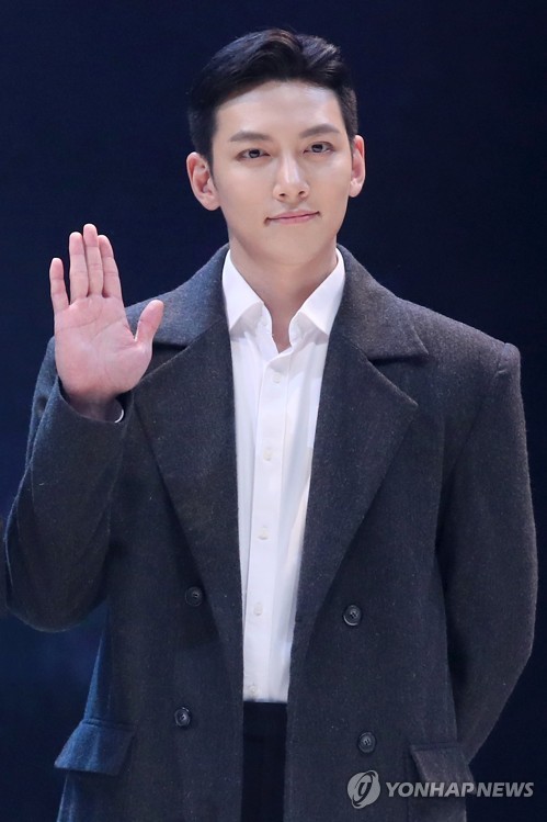 池昌旭绯闻事件,池昌旭中国女星合影