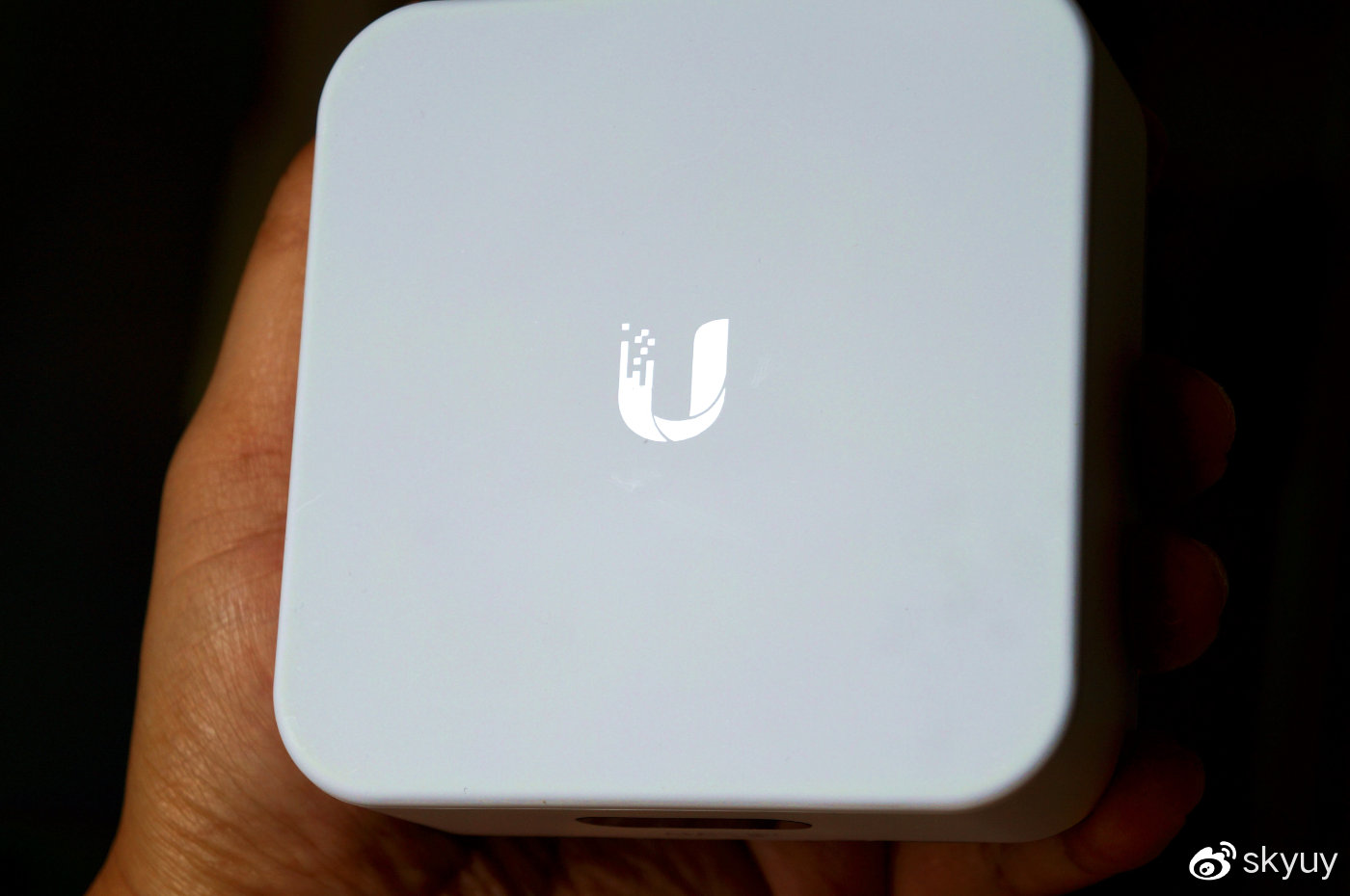 性价比最好的千兆端口无线路由器,超级大路由器