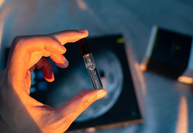 送女朋友的情人节礼物推荐最新款,送女朋友礼物实用惊喜轻奢情人节