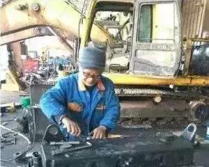 开挖机好还是数控好,修挖机开挖机