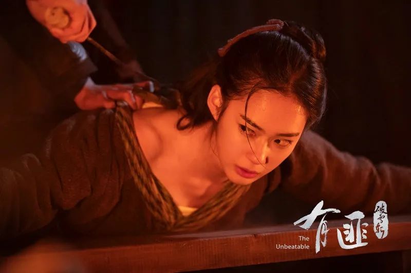 上线2天，就拿一个冠军，这部《有翡》番外真给“网络电影”长脸