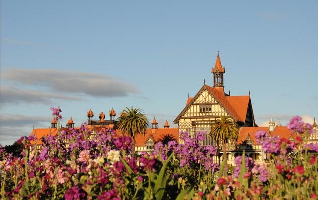 普通家庭怎么负担留学费用,工薪家庭怎样去美国留学