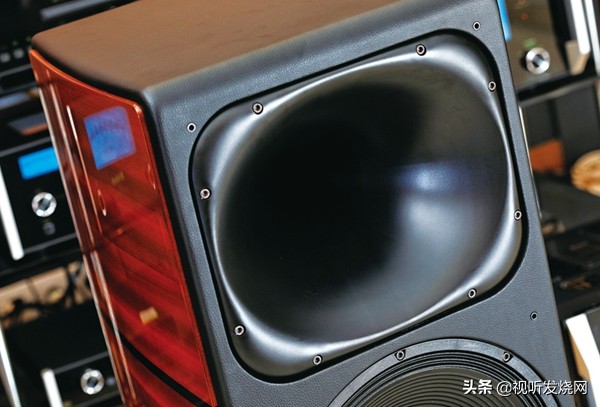 绝美意式风格:意大利优力声UnisonResearchMax2号角音箱