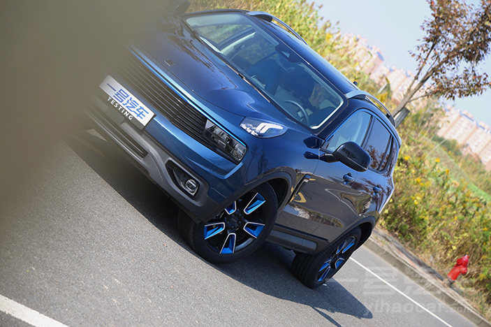 领克01试驾大飙车,领克01四驱halo试驾视频