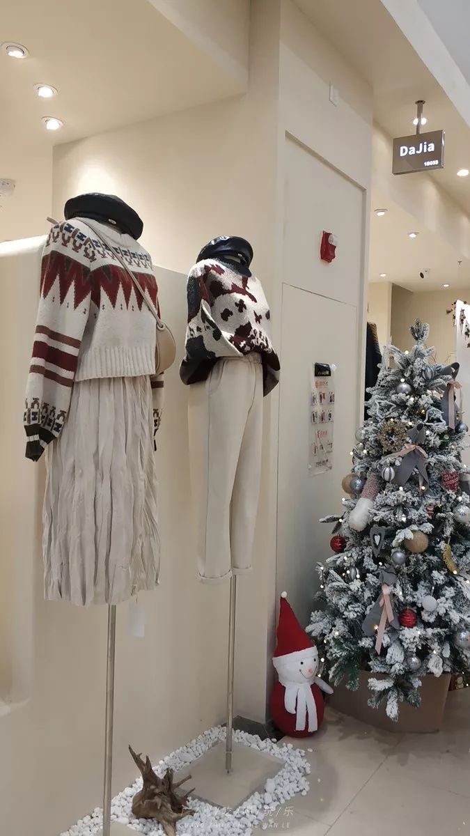 韩国东大门服装批发有几个大楼,广州韩国东大门服装批发拿货