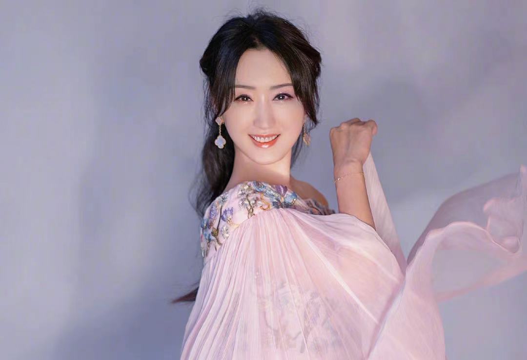 适合45到50岁女性的平价护肤品,50岁抗皱纹最好的护肤品平价