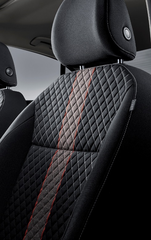 凌渡230风尚版18年实测,2017款凌渡230tsidsg风尚落地价