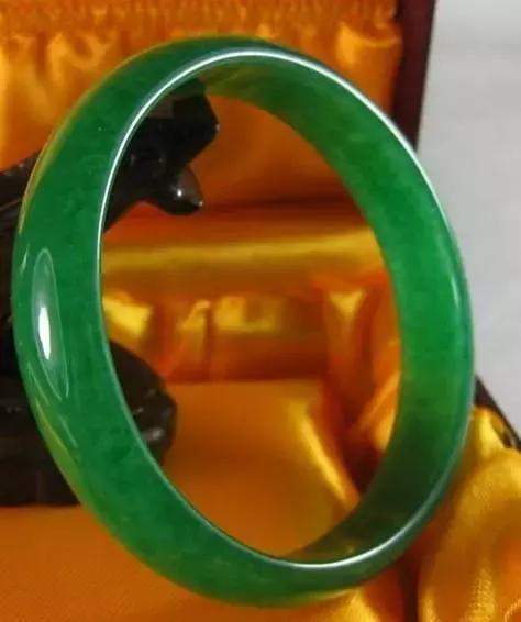 这8种玉石千万不要戴,像玉的石头有哪些品种