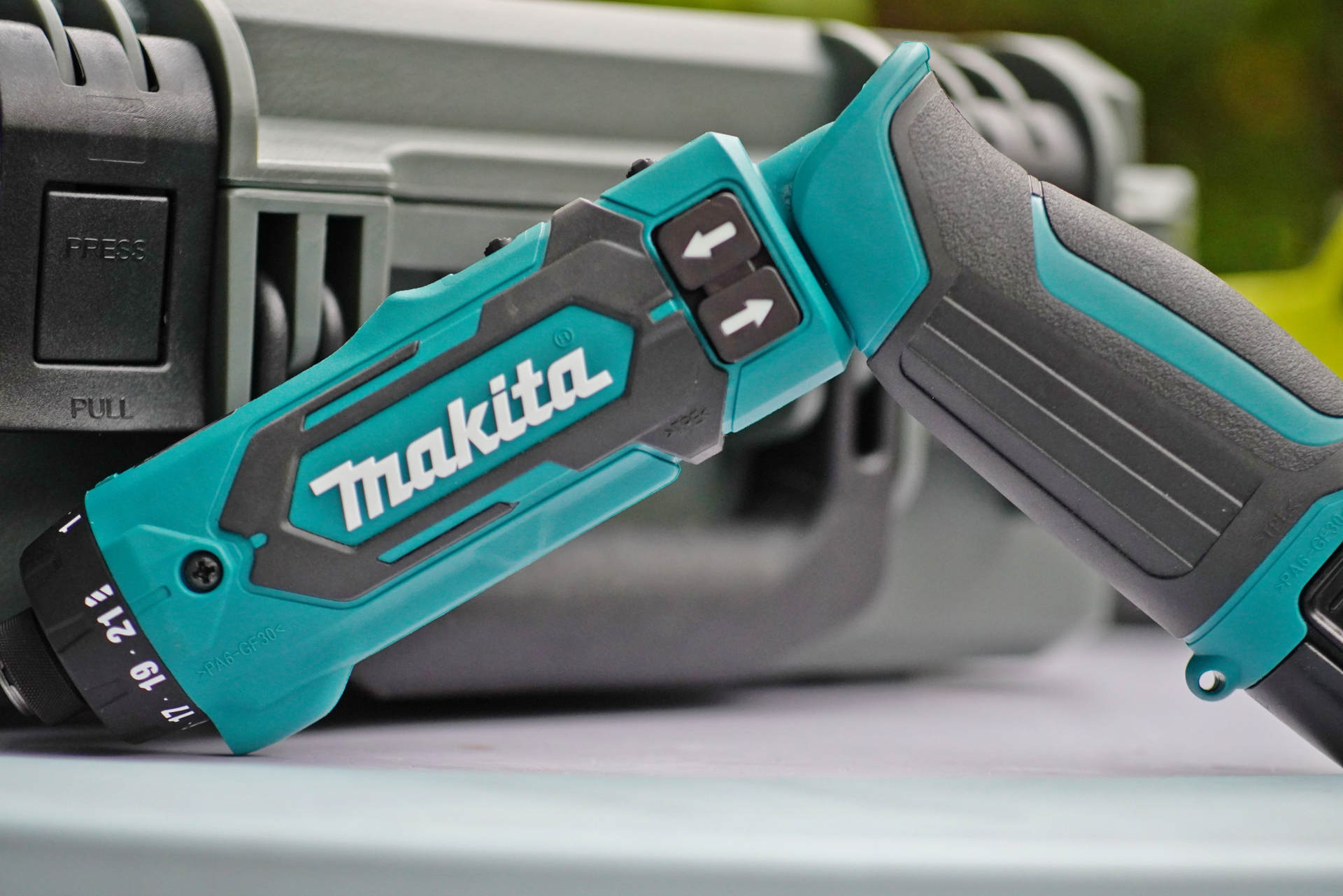 面对批钻锤，不再茫然无措，从应用场景出发选择电动工具