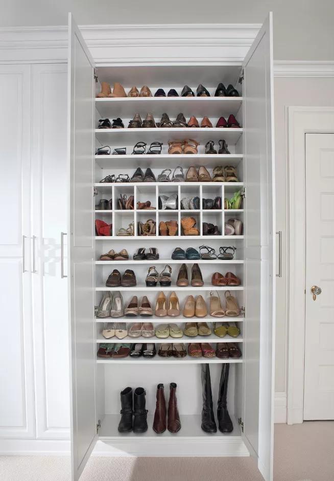 入户玄关与卫生间一体装修效果,玄关面积太小怎么装修