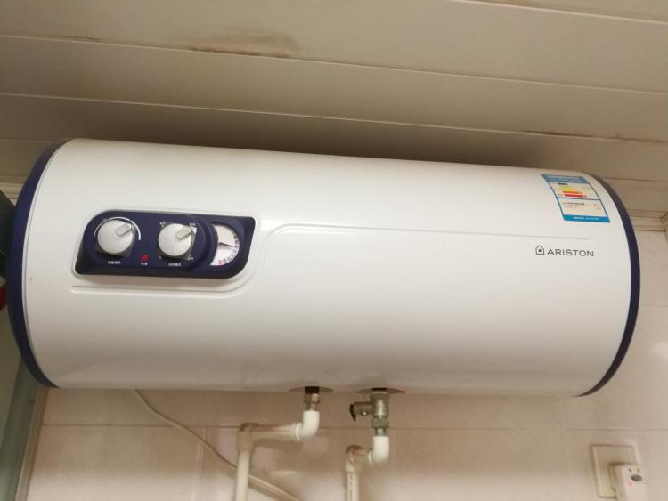 太阳能热水器十大品牌价格,万和热水器属于十大品牌吗