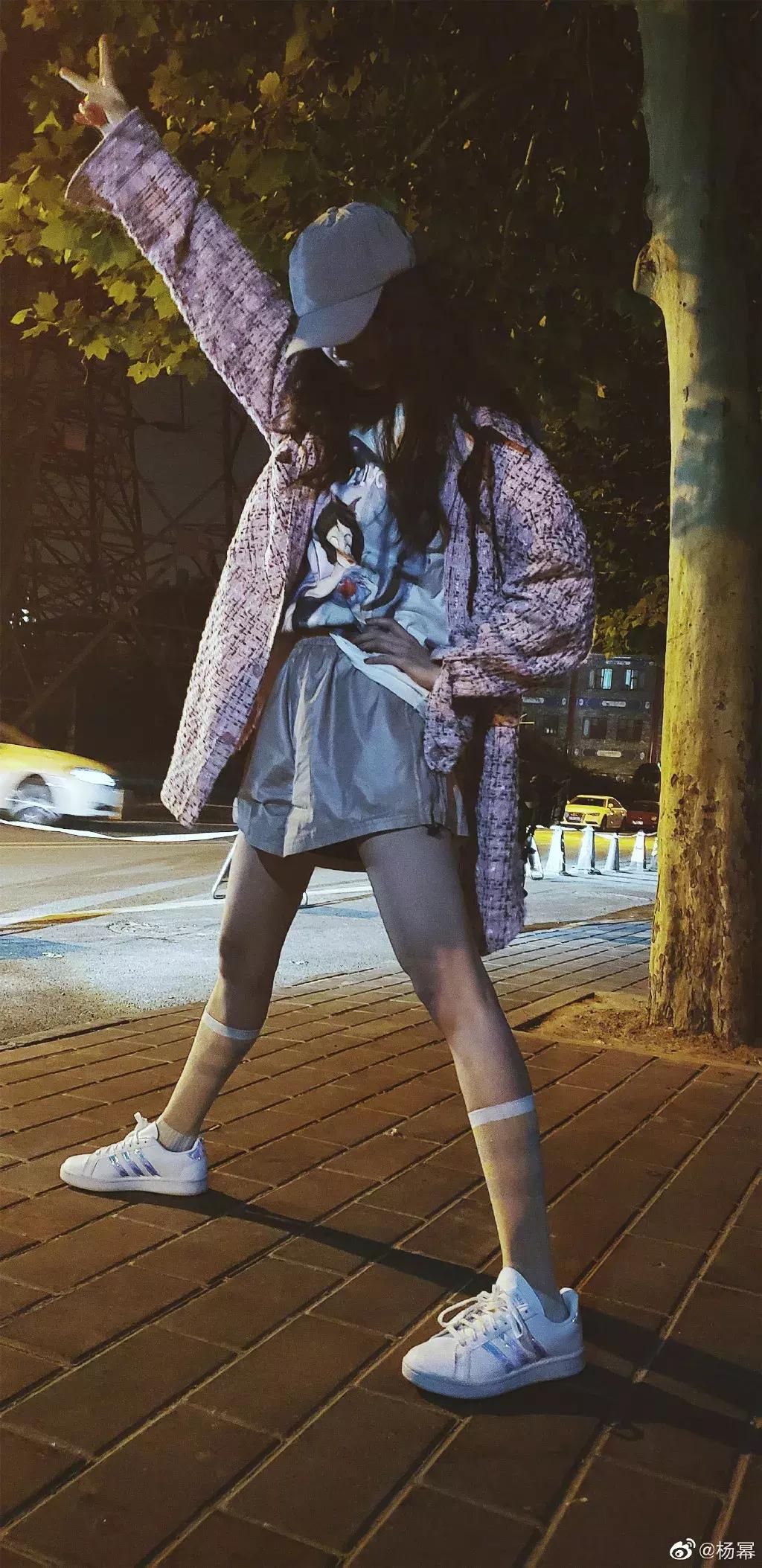 让杨幂热巴都爱不释手的白毛衣,迪丽热巴杨幂同款单品