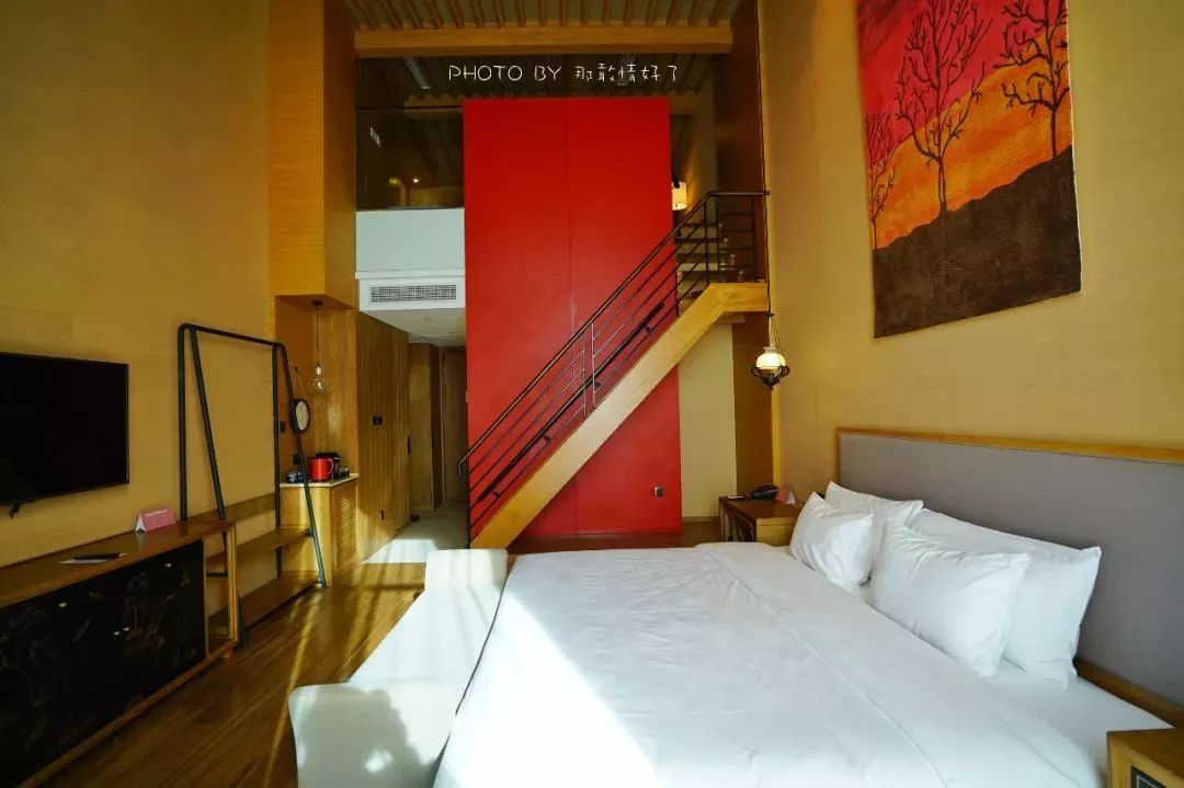 古北水镇可容纳50人团建民宿推荐,古北水镇自由空间精品民宿