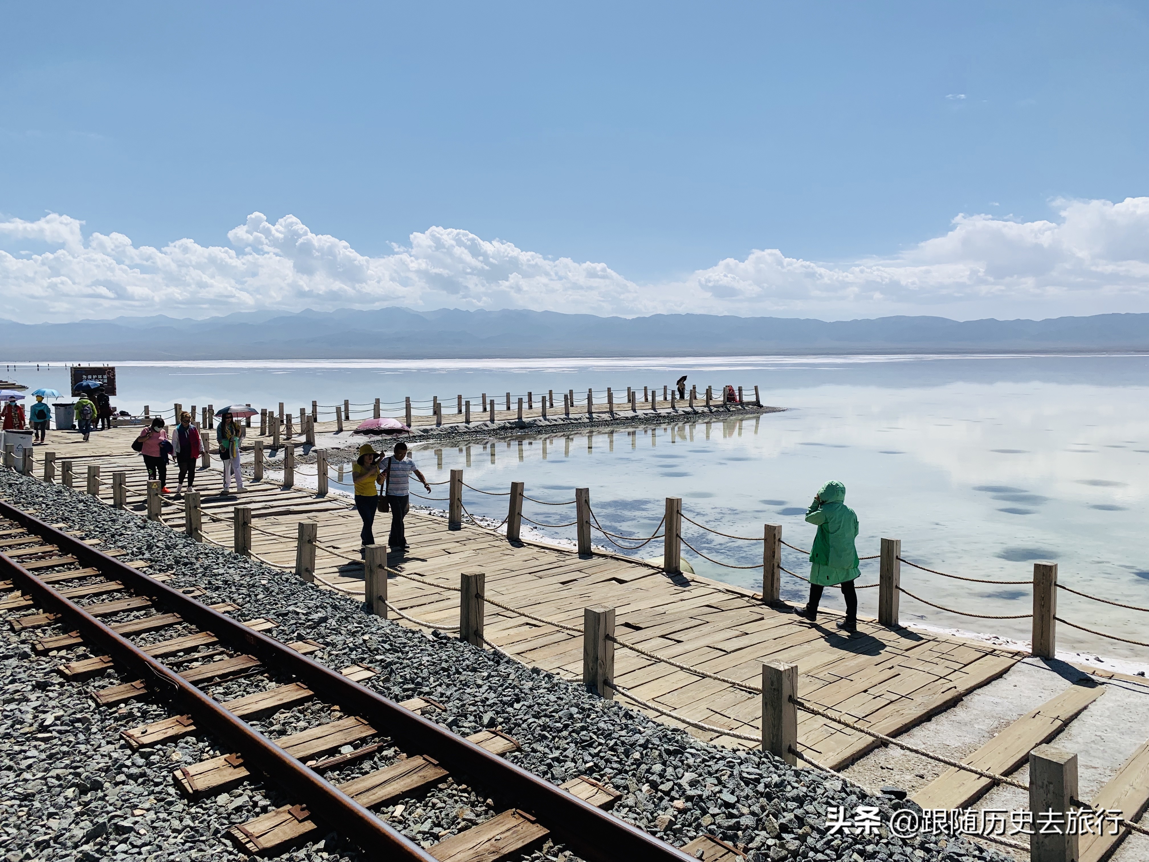 美丽的青海茶卡盐湖我们来了,茶卡盐湖景色好美