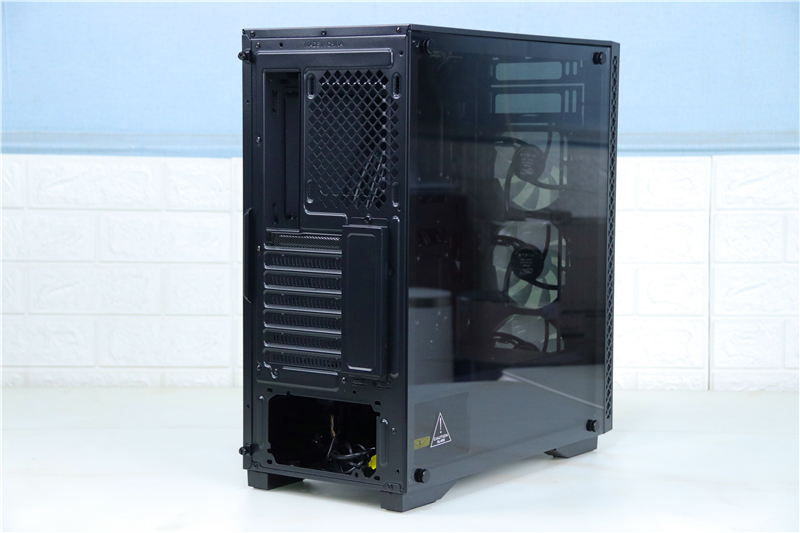 九州风神冰堡垒青春版水冷,九州风神玄冰55机箱配风扇