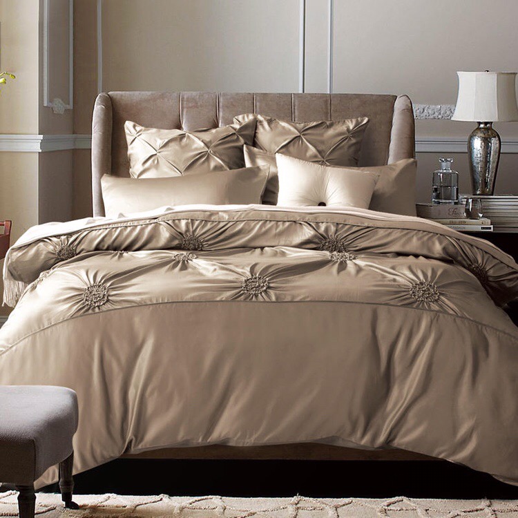 如何挑选床品四件套颜色款式,冬季如何挑选一床适合自己的床品