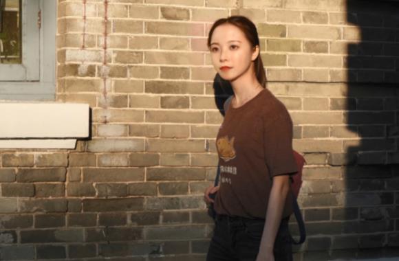 清华华智冰真实视频,清华机器人华智冰视频