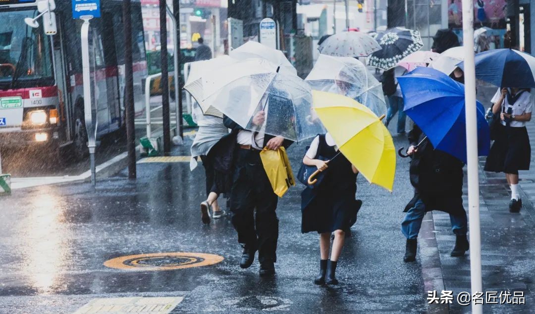 奇怪冷知识！你每擦一次口红，就是在亲吻上万只昆虫的尸体