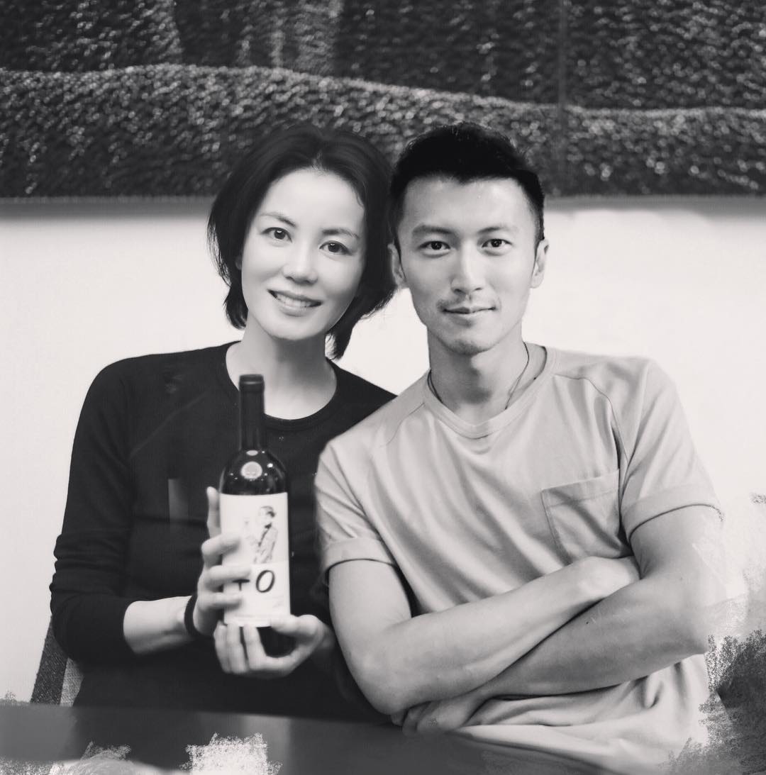 50岁的王菲依然是少女模样,王菲年轻时的颜值巅峰壁纸