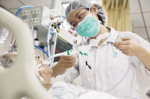 icu危重病人,病人死在icu医生有责任吗